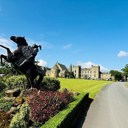 Hotel Sneaton Castle à Whitby Extérieur photo