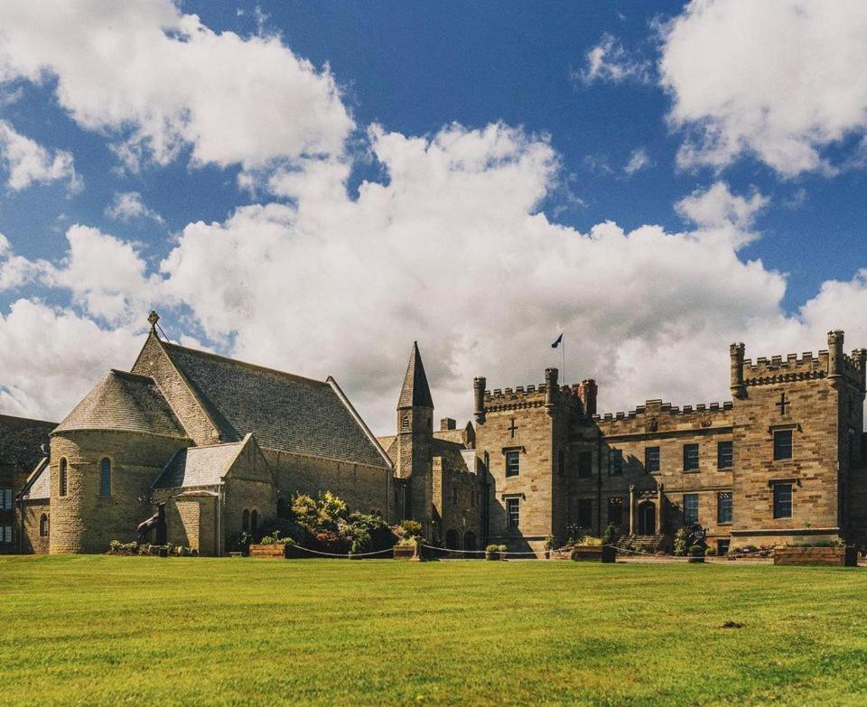 Hotel Sneaton Castle à Whitby Extérieur photo